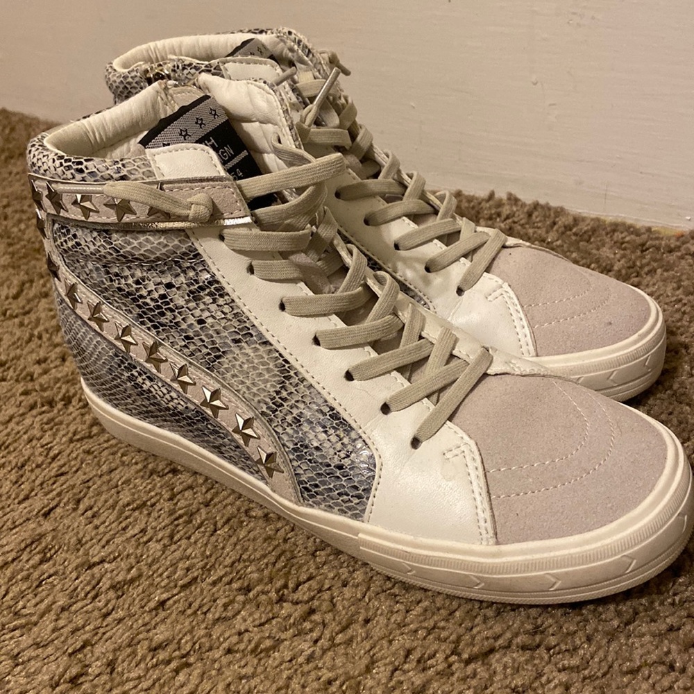 Vintage Havana high top sneakers